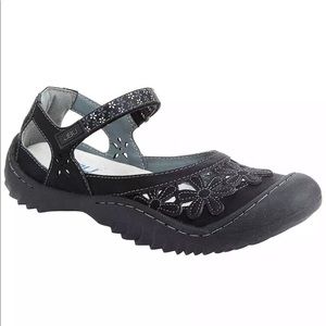 JBU wildflower black sandal shoes